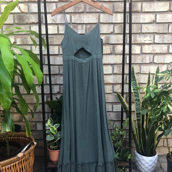 Boho Maxi with Cut Out - Picture 3 of 5